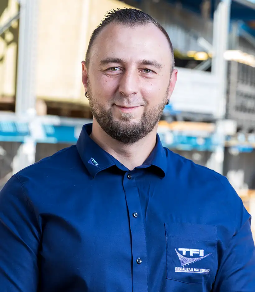 Damian Gajewski | Geschäftsführer bei TFI Regalbau Ratzeburg